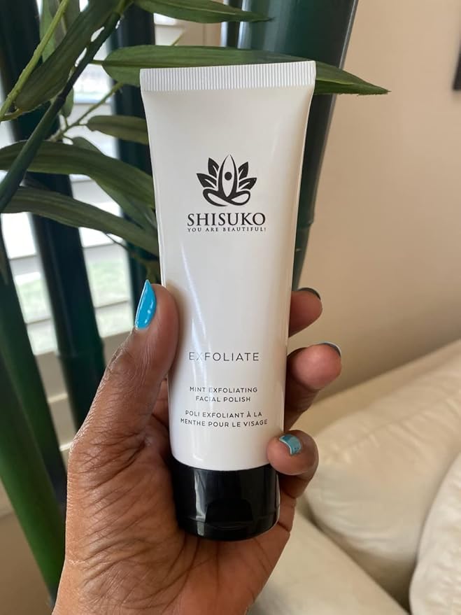 Shisuko Exfoliating Face Polish - Renewed Glow 2in1 gentle cleanser derived from Sugar. Smooths and Brightens without drying. Rapid results, using 2-3 X a week, can last up to 3 Mo - 4 oz