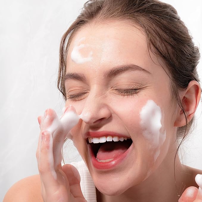 menorah Gentle Cleansing Mousse – Hydrating pH-Balanced Face Wash with Cactus & Cucumber Extracts, Soothing Daily Cleanser for Sensitive & Dry Skin