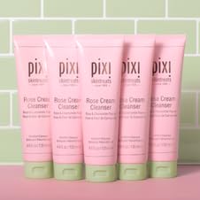 Pixi Beauty Rose Cream Cleanser 135ml | Mineral Rich Soothing and Gentle Cleanser | Rose Flower Oil Moisturizes | Suitable For Sensitive Skin | 4.57 Fl Oz