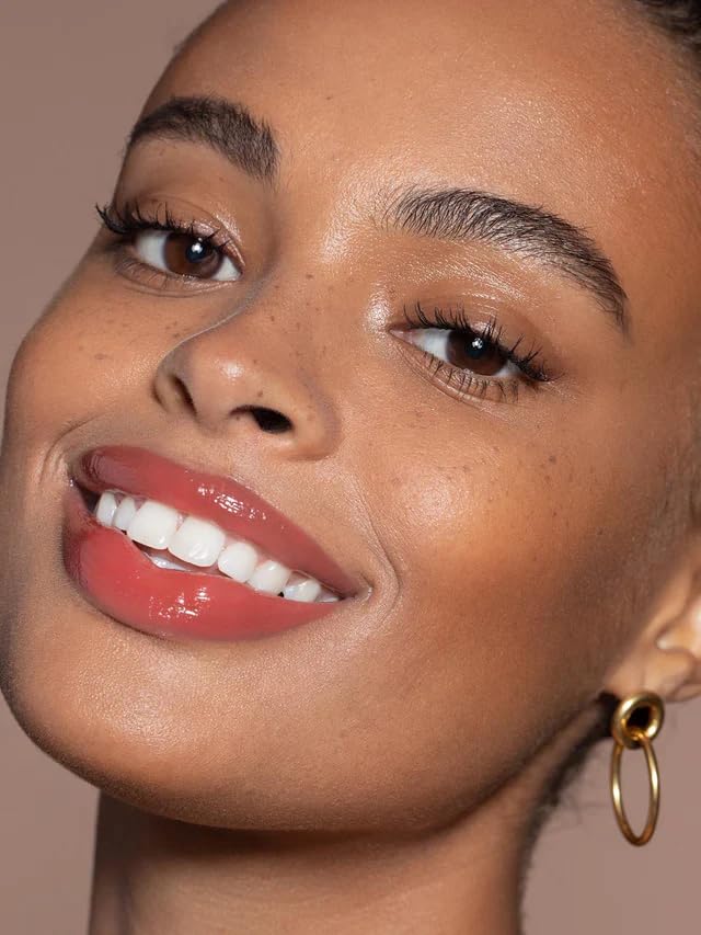 ILIA - Balmy Gloss Tinted Lip Oil | Non-Toxic, Cruelty-Free, Vegan, Hyaluronic Acid, Non-Sticky for Moisturizing + Plumping (Saint, 0.14 fl oz | 4.3 ml)