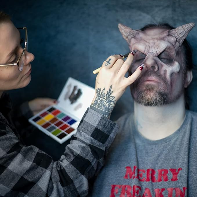 Master FX Palette, 18 Highly Pigmented Cream Colors,