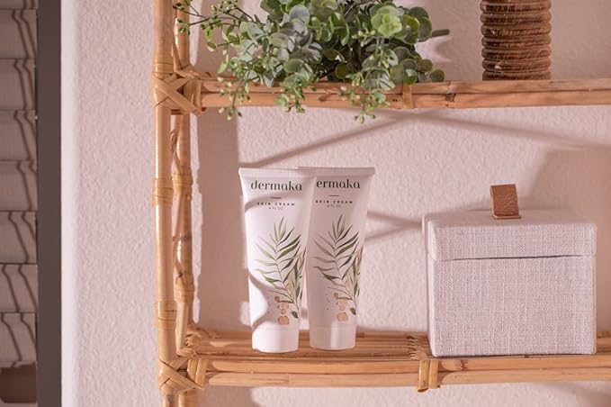 Dermaka All-Natural Cream 4 oz – Moisturizing Lotion with Arnica, Green Tea, Chamomile & Vitamin E – Hydrating, Fast-Absorbing & Non-Greasy Formula for Healthy-Looking Skin