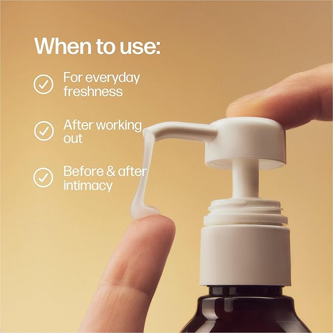 Medicine Mama's Apothecary Vmagic Gentle Feminine Wash pH Balanced to Cleanse and Rejuvenate Intimate Skin with Chamomile, Collagen, Vitamin E and Sage – Hormone Free — 8 oz