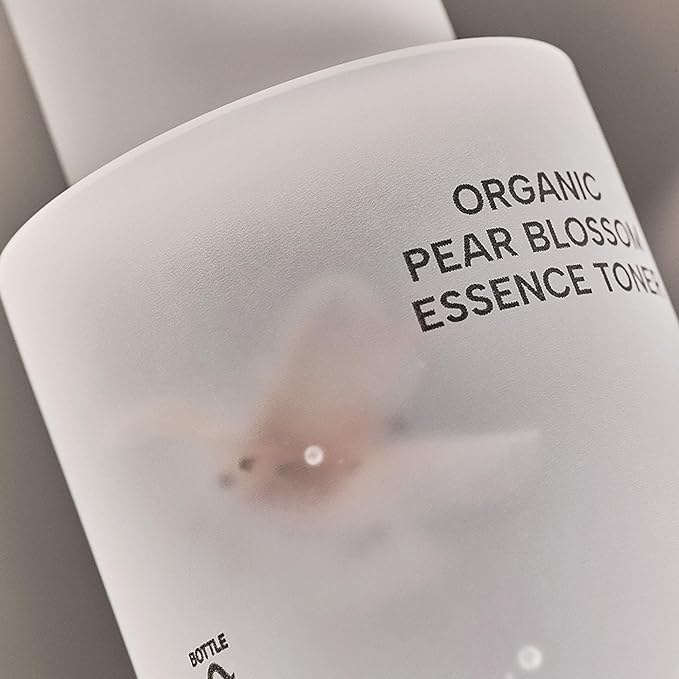 Whamisa Organic Pear Blossom Essence Toner, Fermented Postbiotic Formula for Radiant Skin, Facial Toner, Revitalizing, Hydrating, Moisturizing (160ml)
