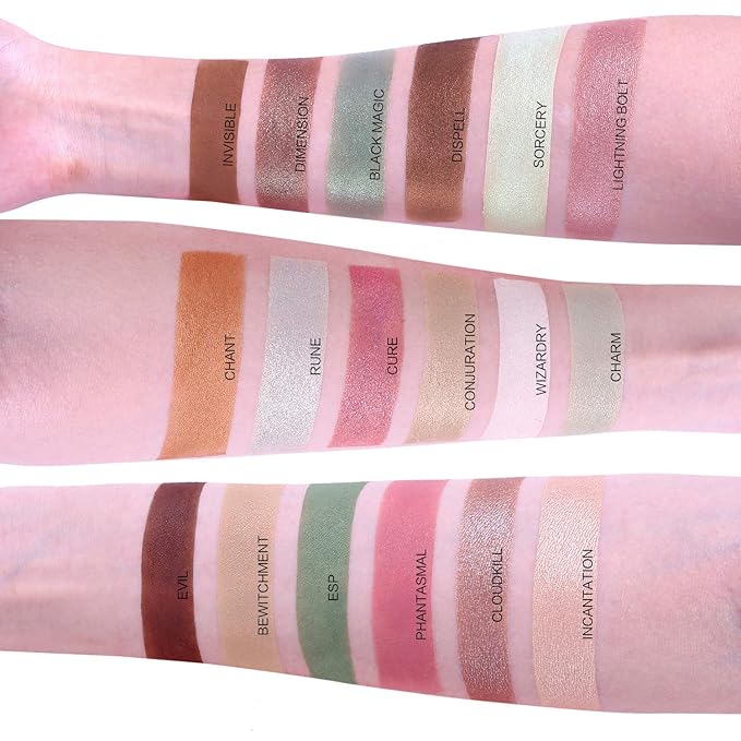 18 Colors Eyeshadow Palette With 7 pcs Soft