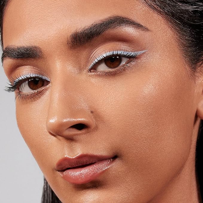 Morphe Lightform Liquid Foundation - Extended Hydration Foundation fl oz)