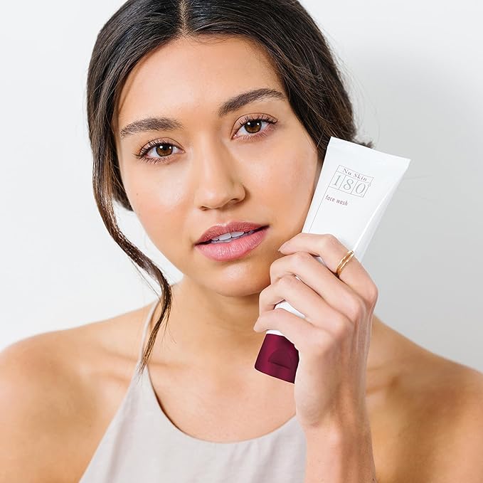 Nu Skin 180°® Face Wash | 4.2 fl. oz. | Vitamin C Cleanser with Antioxidants | Hydrating Face Wash for Smooth and Radiant Skin | 2 Pack