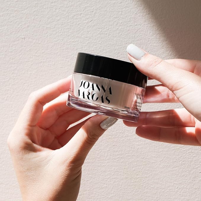 Joanna Vargas Daily Hydrating Face Cream For Women - Face Moisturizer for Radiant Soft Skin - Nourishing Day & Night Cream - Plumps & Smoothes the fine lines for Bouncier-Looking Complexion - 50ml